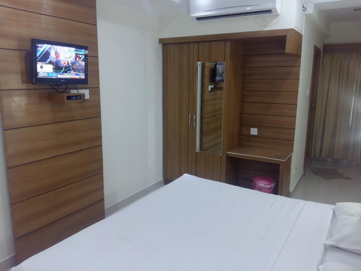Sree Gokulam Residency Hotel Thrissur Exterior photo