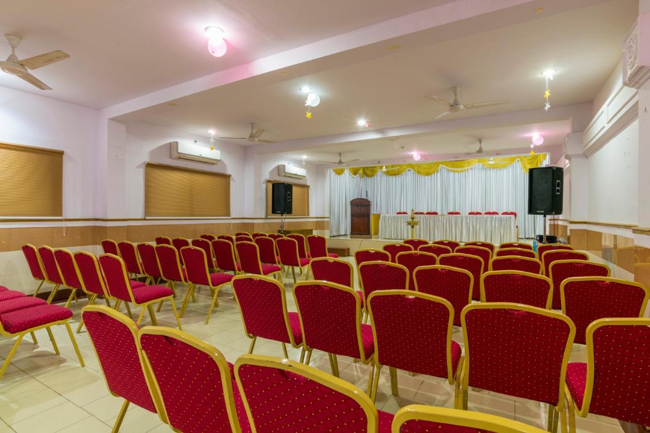 Sree Gokulam Residency Hotel Thrissur Exterior photo