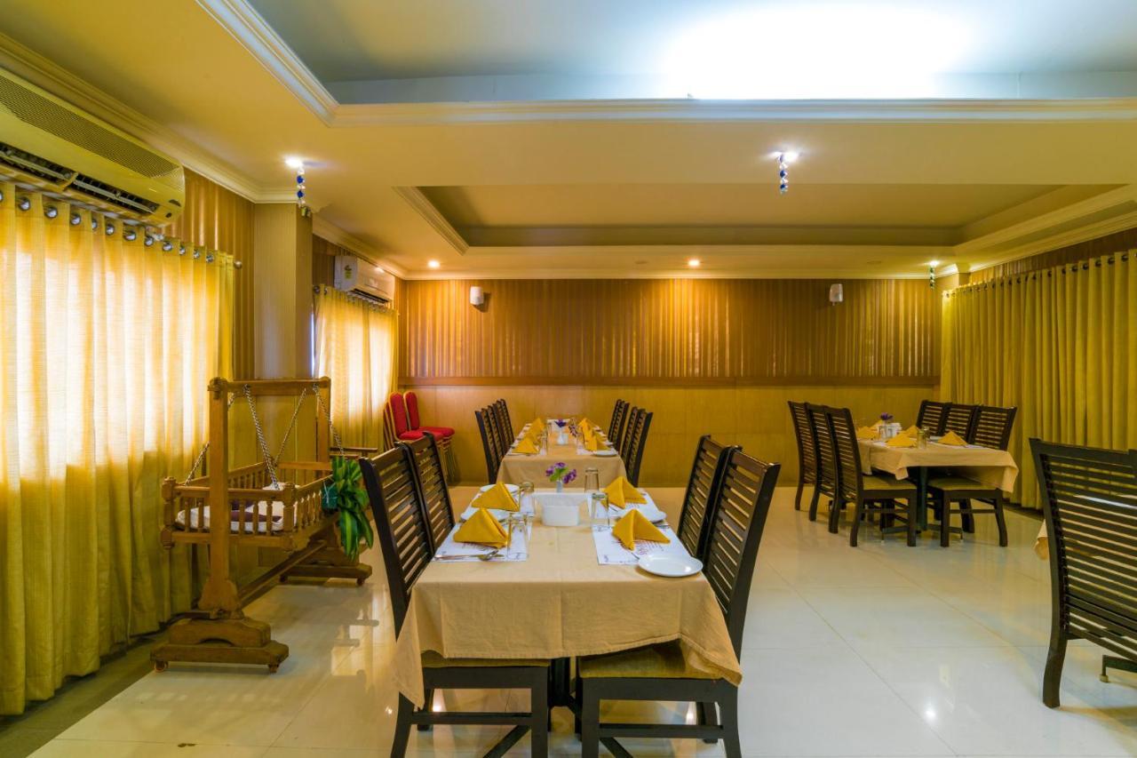 Sree Gokulam Residency Hotel Thrissur Exterior photo