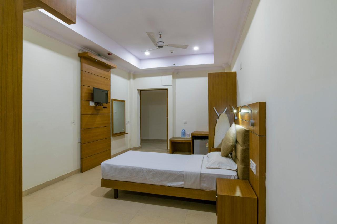 Sree Gokulam Residency Hotel Thrissur Exterior photo