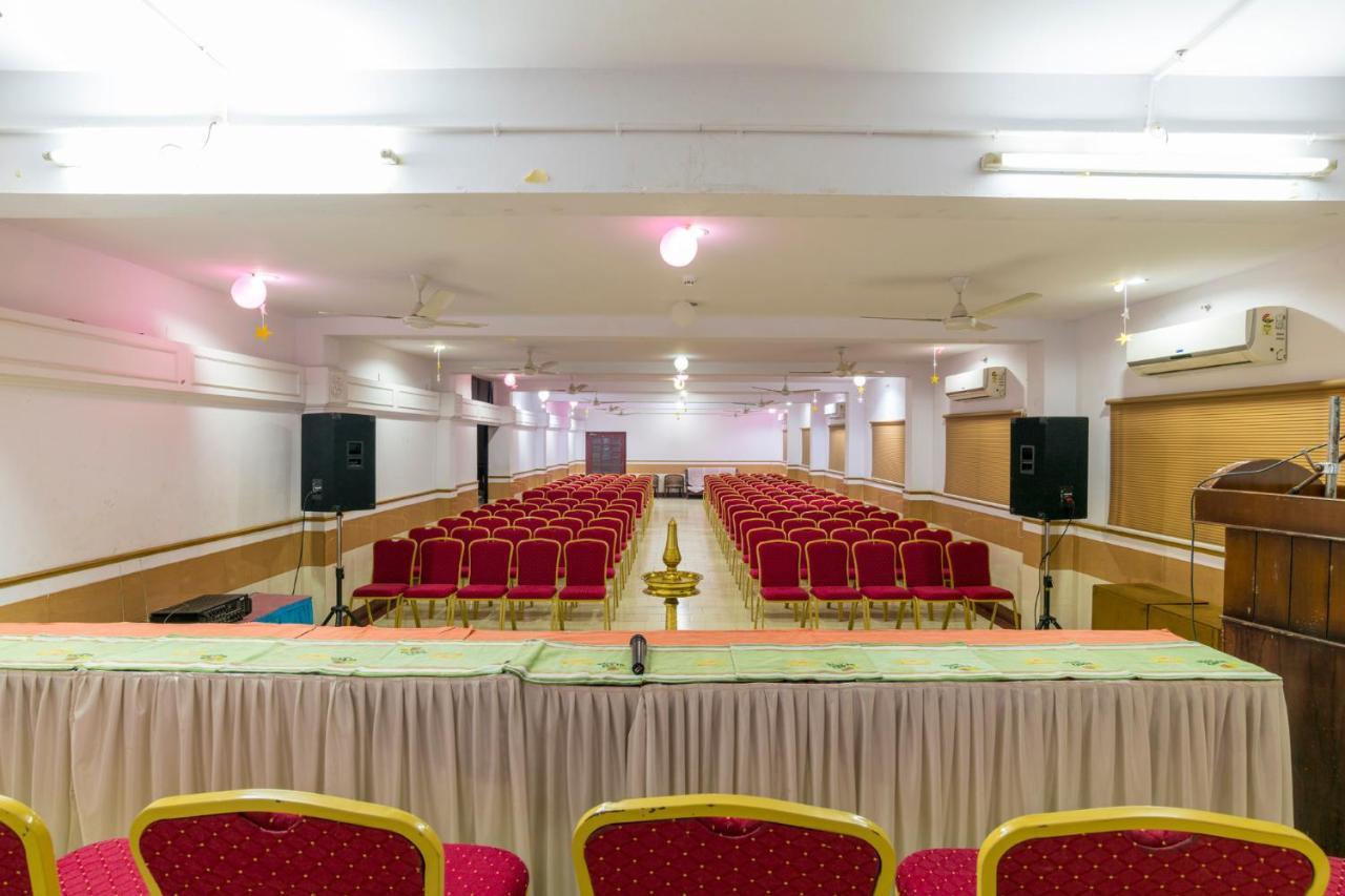 Sree Gokulam Residency Hotel Thrissur Exterior photo