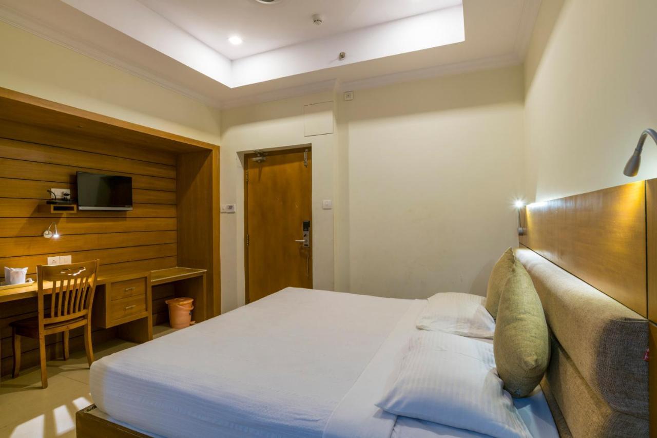 Sree Gokulam Residency Hotel Thrissur Exterior photo