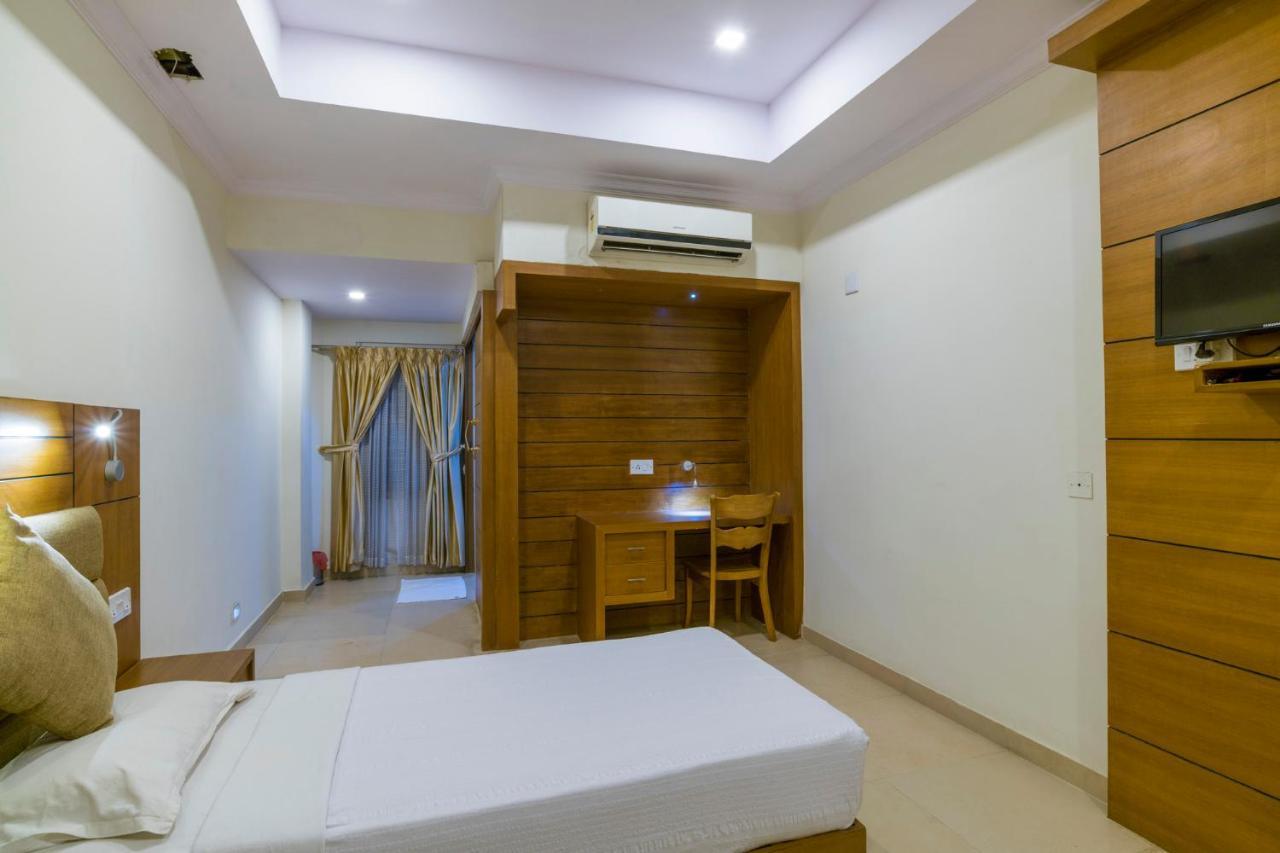 Sree Gokulam Residency Hotel Thrissur Exterior photo